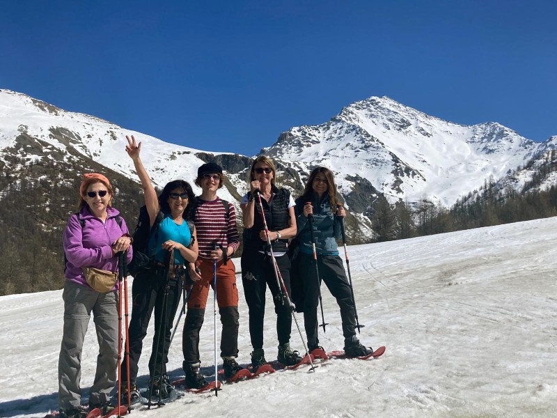 05_ciaspole_e_yoga_in_montagna_equinozio_primavera_copia.jpg