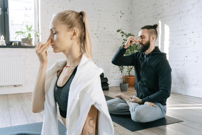 Bhramari_Pranayama.png