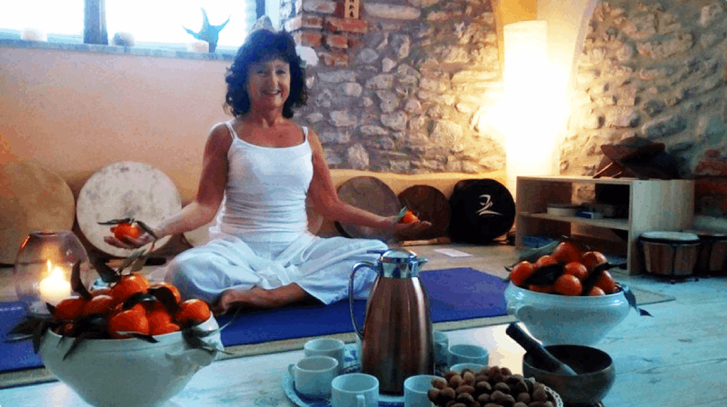 LAURAYOGADETOX.png