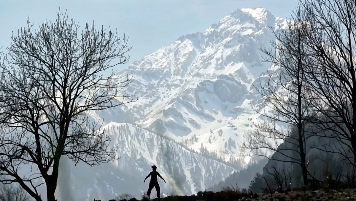yoga_e_montagna_tempesta.jpg