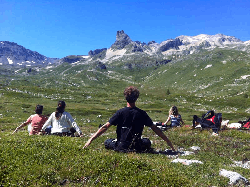 yoga_montagna_meditazione_vacanze.png