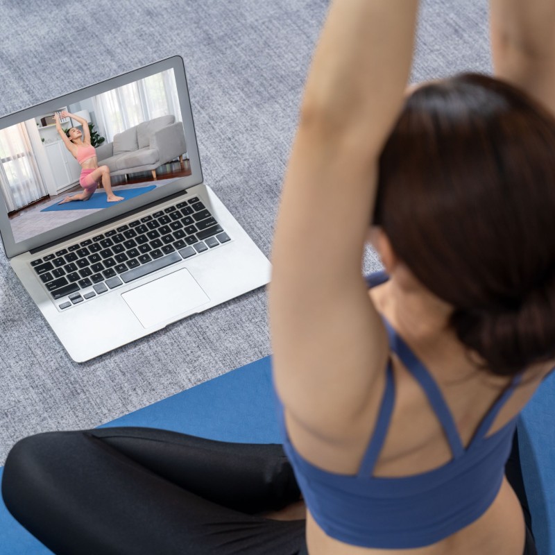 yoga_online.jpg